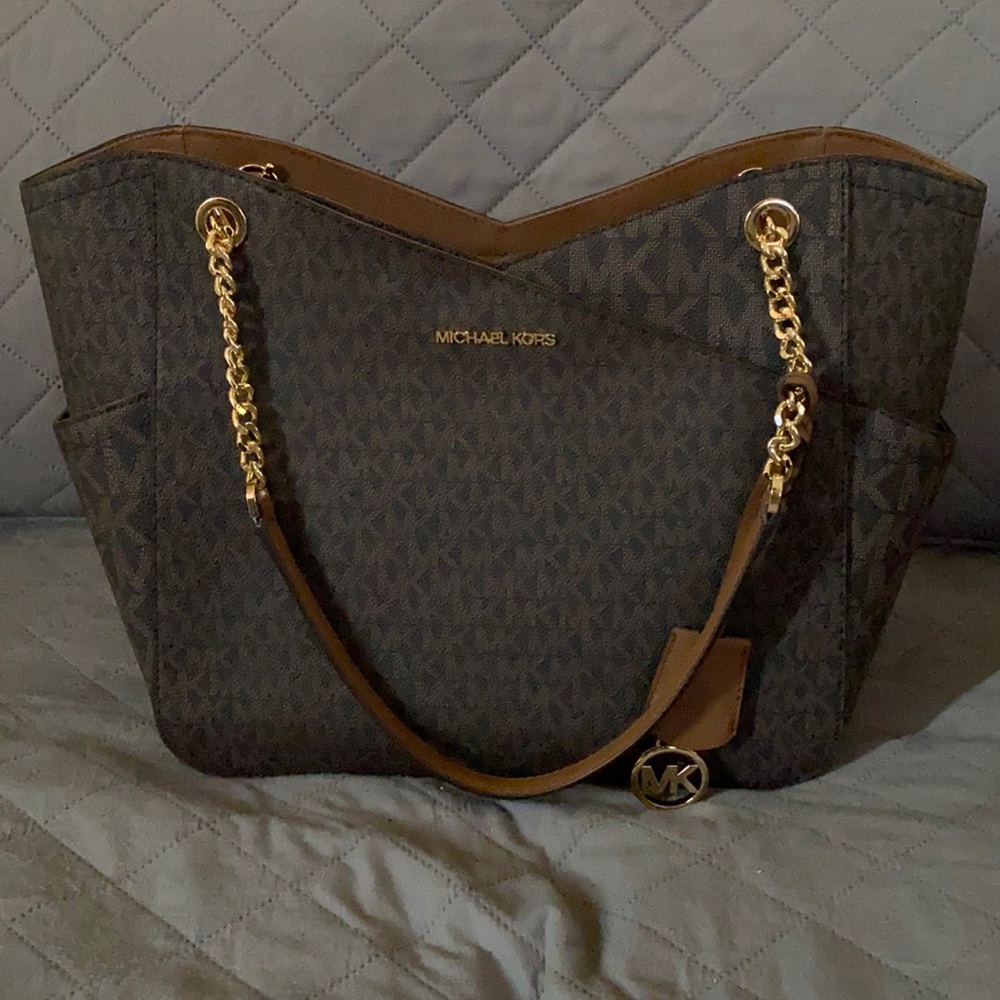 Michael Kors purse